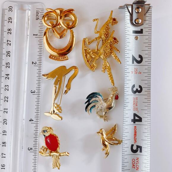 VTG Signed Gerrys Bird Brooch Lot of 6 Gold Tone Rhinestone 60s to 80s Figural - Picture 10 of 11